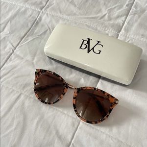 Like New! BVG Sunnies
